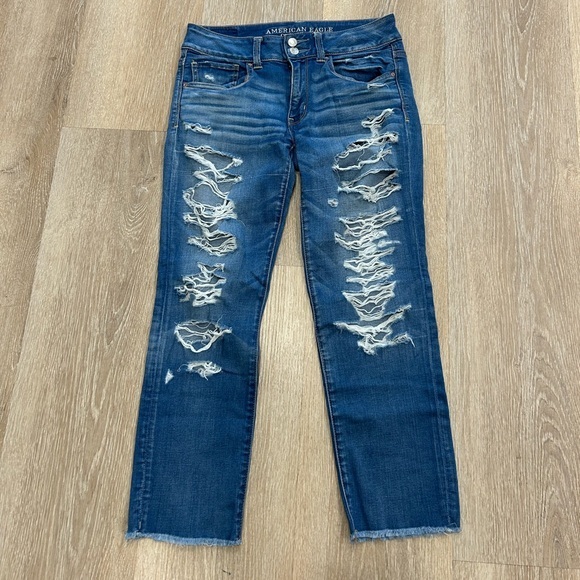 American Eagle Outfitters Denim - American Eagle distressed artist crop jeans